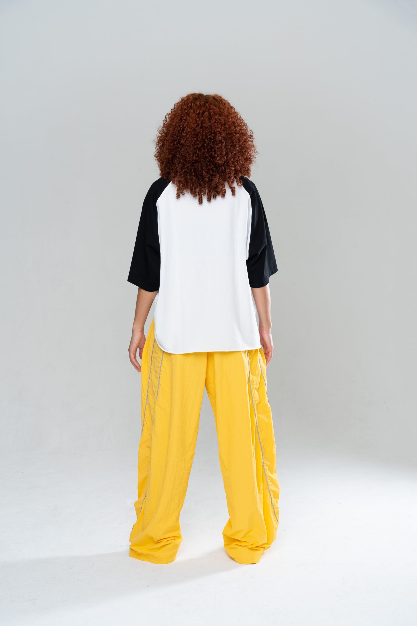 ICONIC BAGGY TRACKPANTS - YELLOW - Image 7