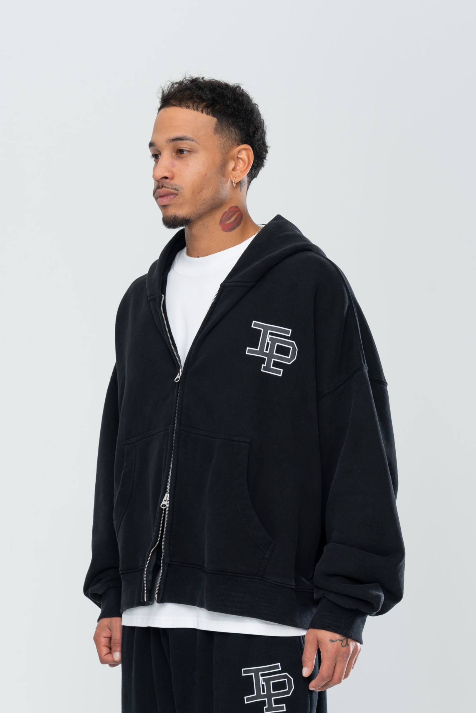 CLASSIC DOUBLE ZIP HOODIE - BLACK - Image 5