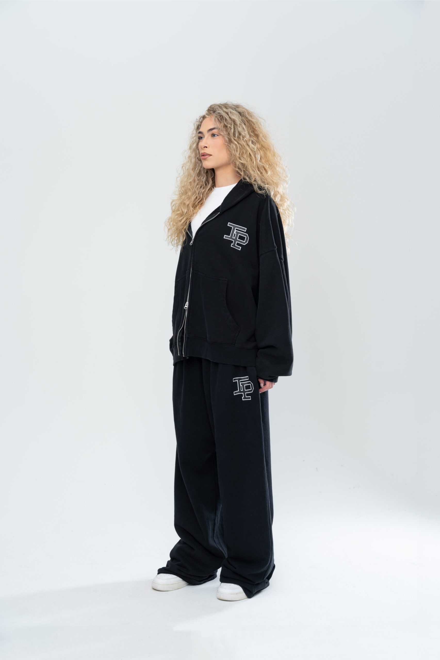 CLASSIC DOUBLE ZIP HOODIE - BLACK - Image 11