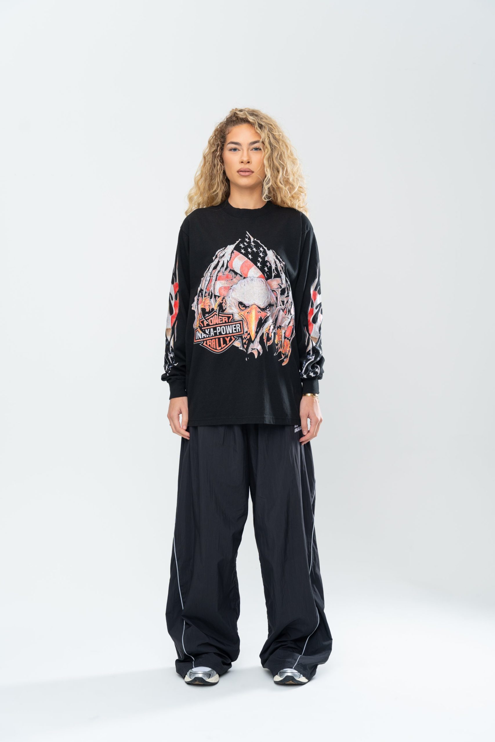 INAKA AMERICANA LONG SLEEVE - BLACK - Image 3
